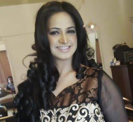 Noor To Host Show In Ramadan