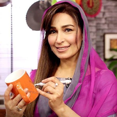 Reema Khan To Host Talk Show On PTV