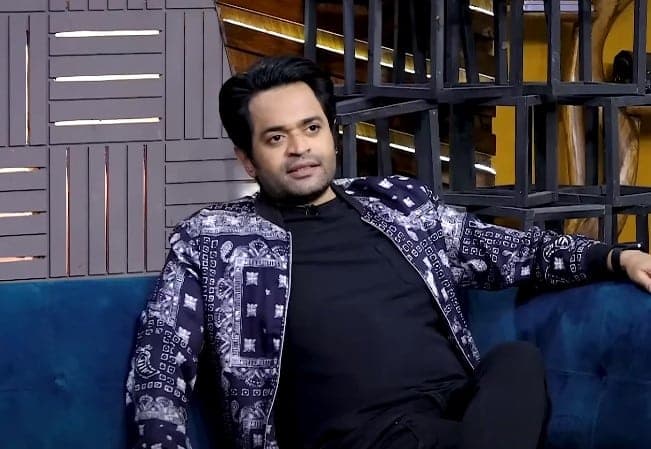 Naveed Raza discusses the trolling he received after defending Javed Sheikh.