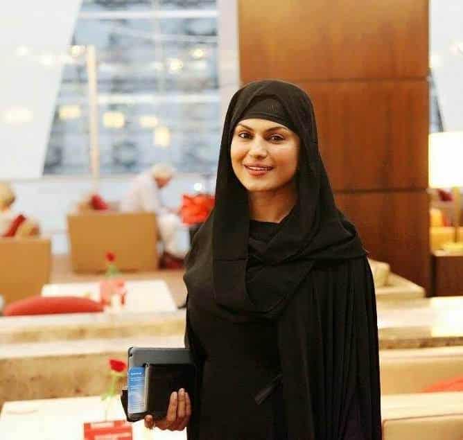 Veena Malik Gets Divorced From Husband