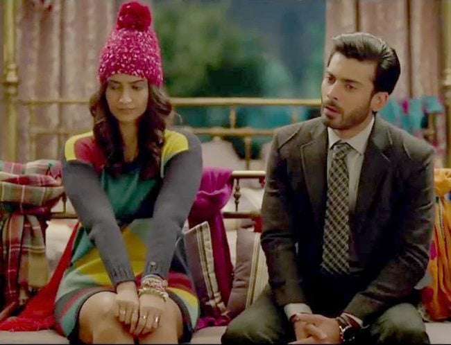 Khoobsurat - Engine Ki Seeti (Music Video)