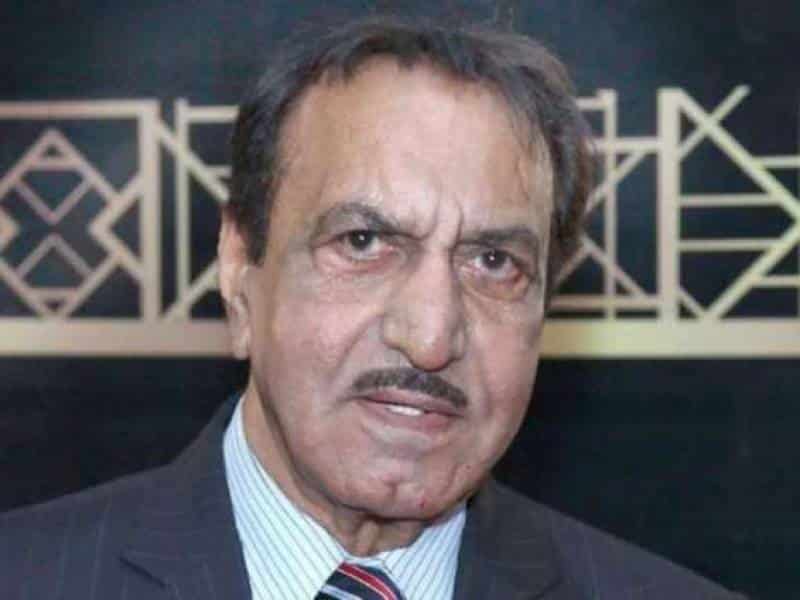 Mustafa Qureshi Talks About Bollywood Actor Dharmendara’s Love for Him.
