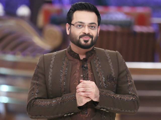 Tears Flow as Aamir Liaquat's Naat Echoes on Live Television