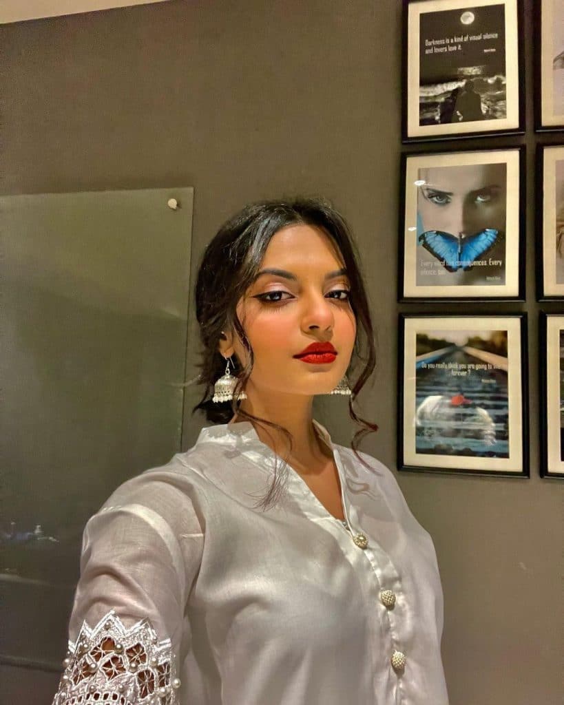 Zoya from Habs Talks About Being Bullied Because of Her Skin Color