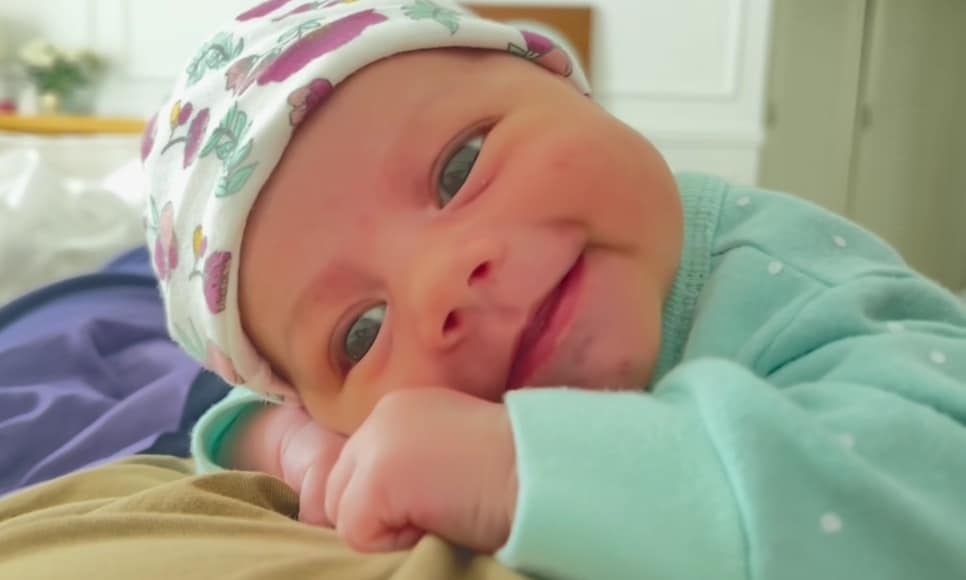 Sadaf Kanwal Shares Cute Video of Zahra, Her Daughter
