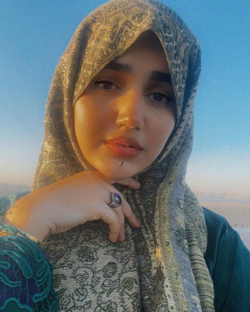 In response to criticism of Anum Fayyaz's transformation, Noor Bukhari