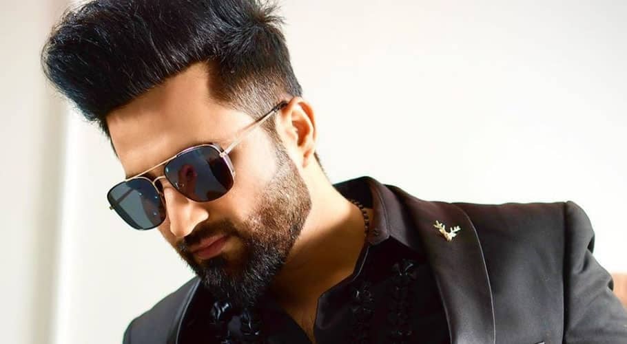 Falak Shabir Believes Indian Ban on Pakistani Stars Will Continue Despite Court Ruling
