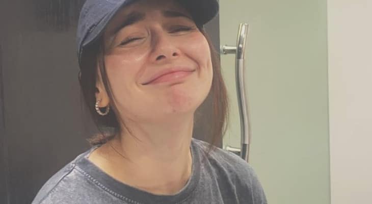 Hania Aamir and Mavi Kayani's Take on the Ginger Shot Challenge Leaves Fans in Splits