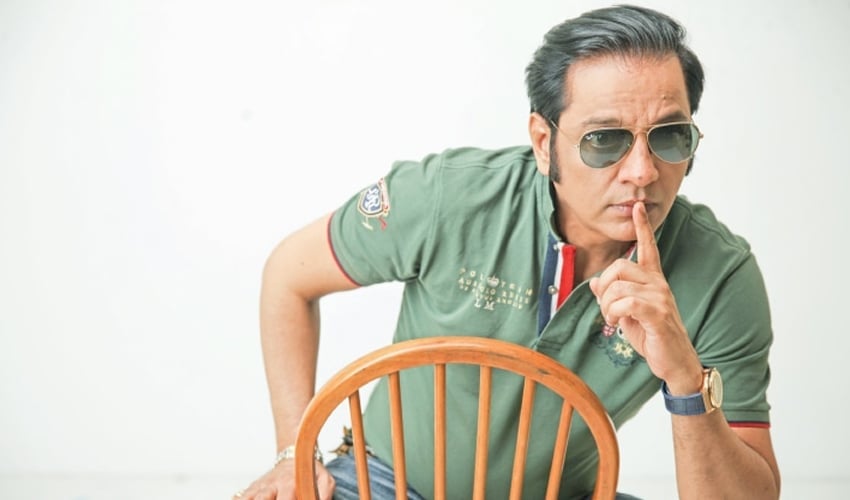 Nabeel Zafar's Autograph Turns into Wedding Vows With a Fan