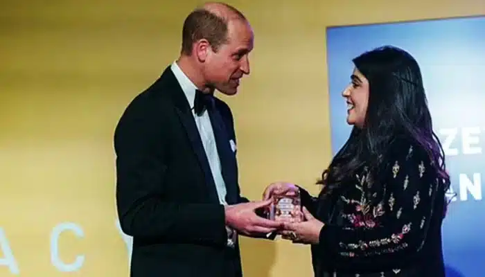 Alizey Khan Becomes 1st Pakistani Woman to Receive Diana Legacy Award