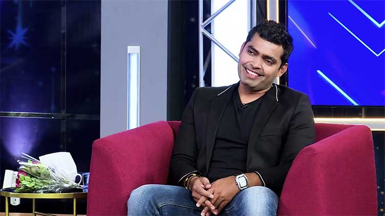 عمر اکمل