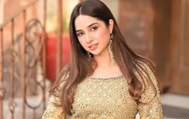 سبینہ فاروق